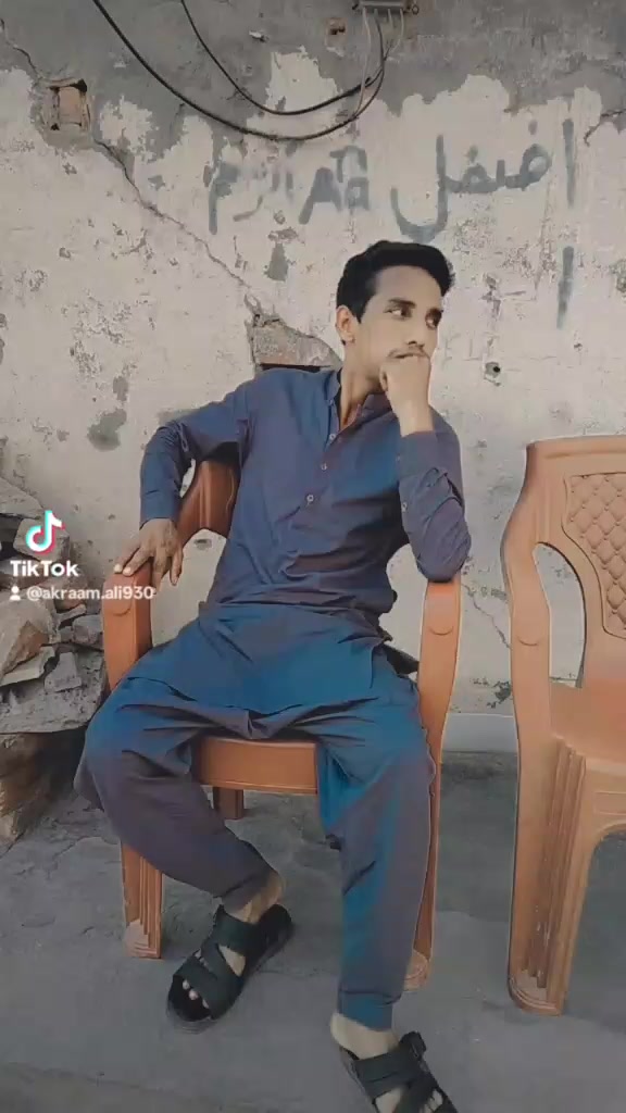 @Singer qader official
