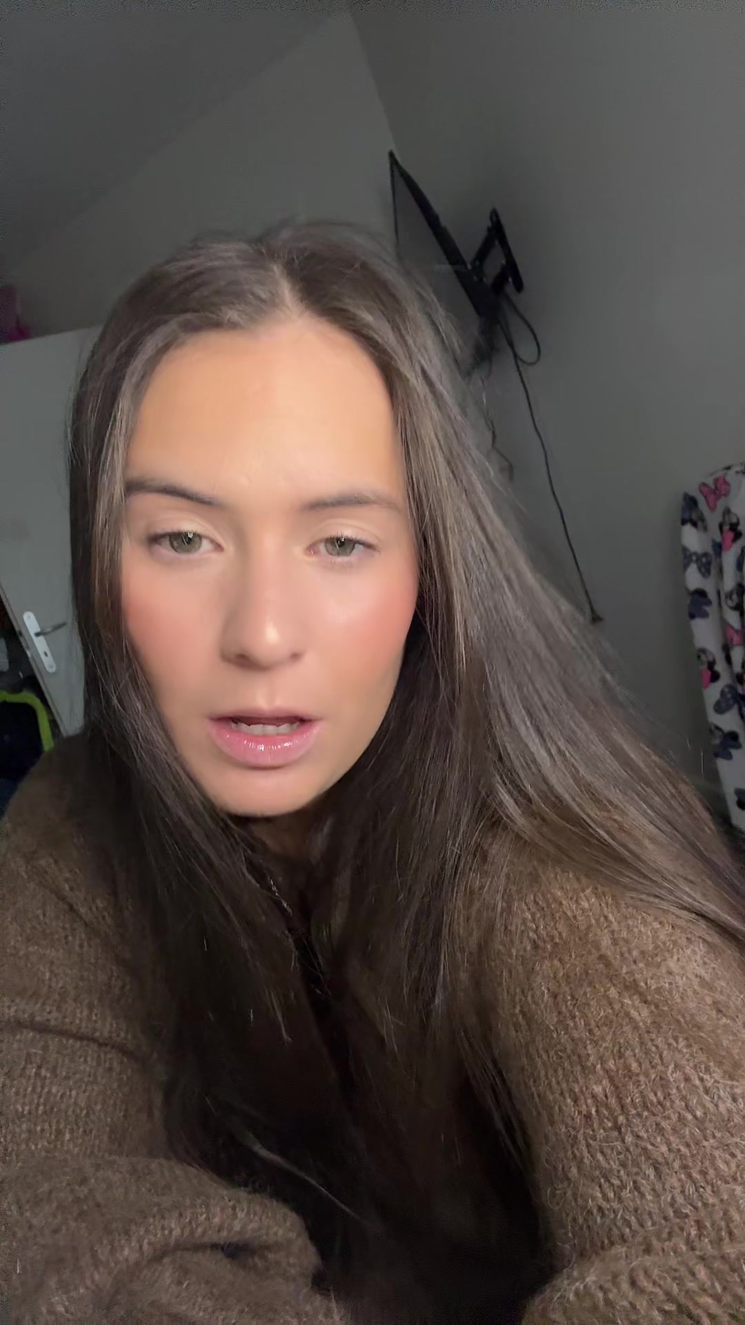 @CARLYシ