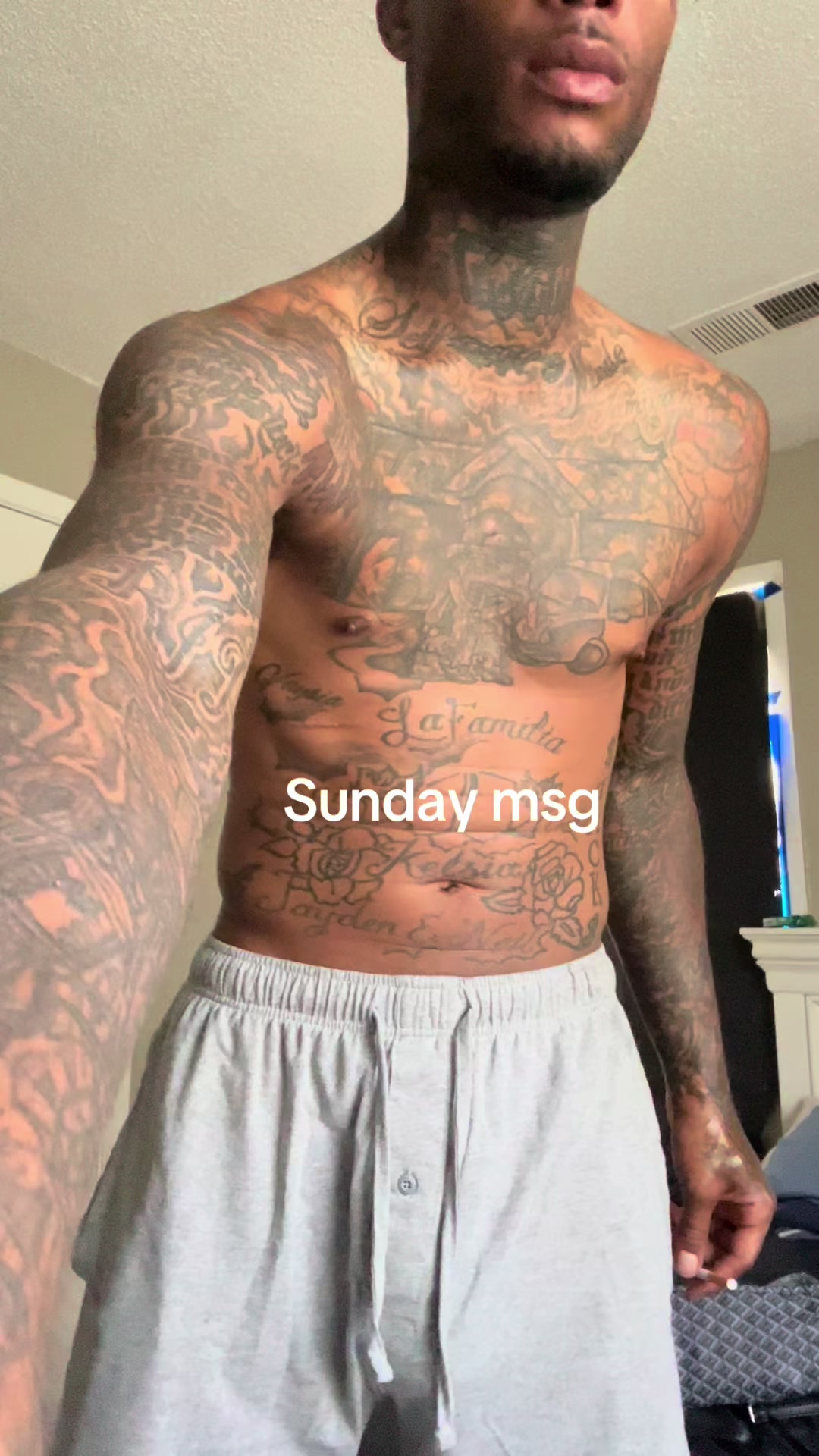 @theejamesneil