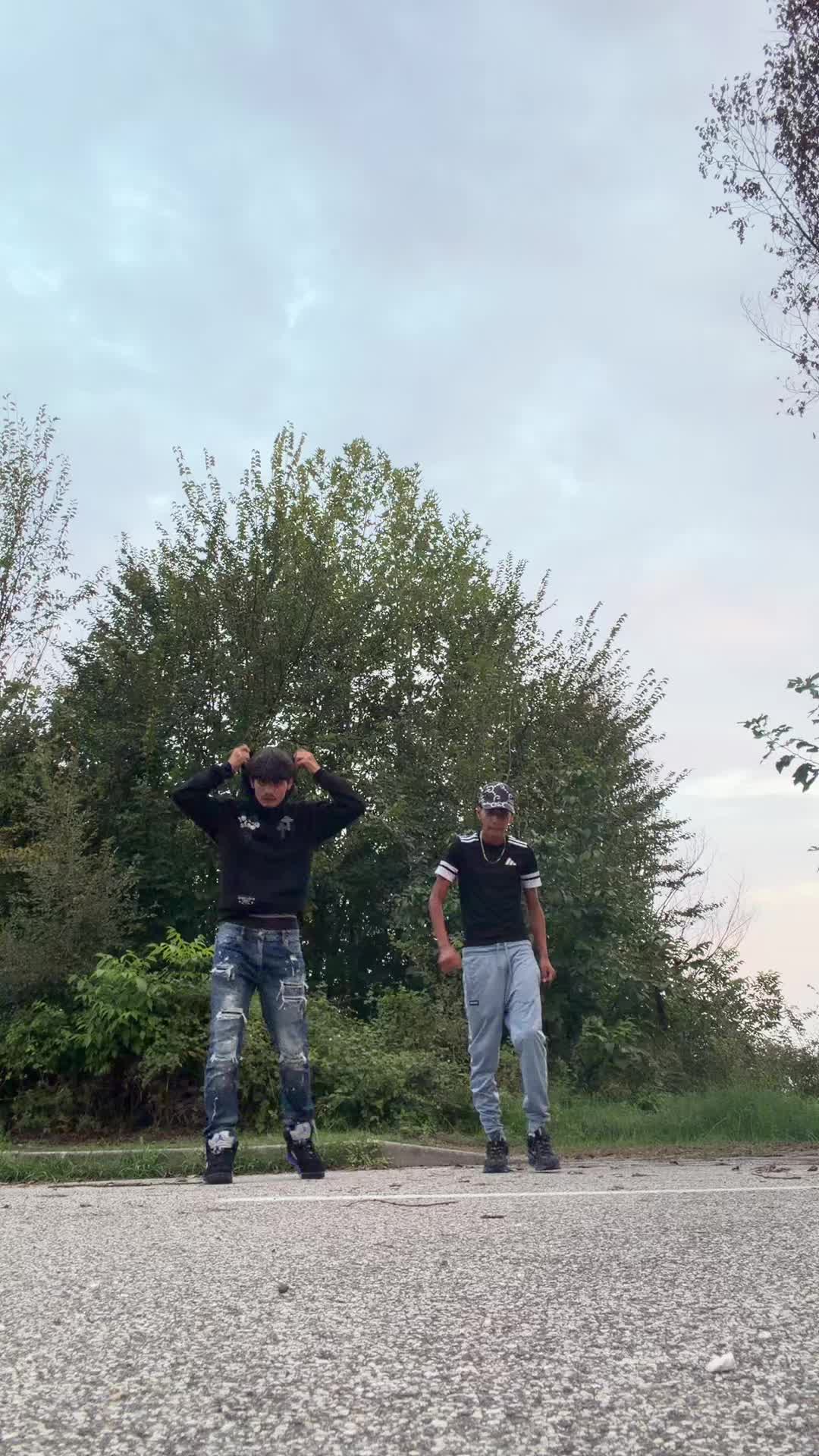 @shefwrahull