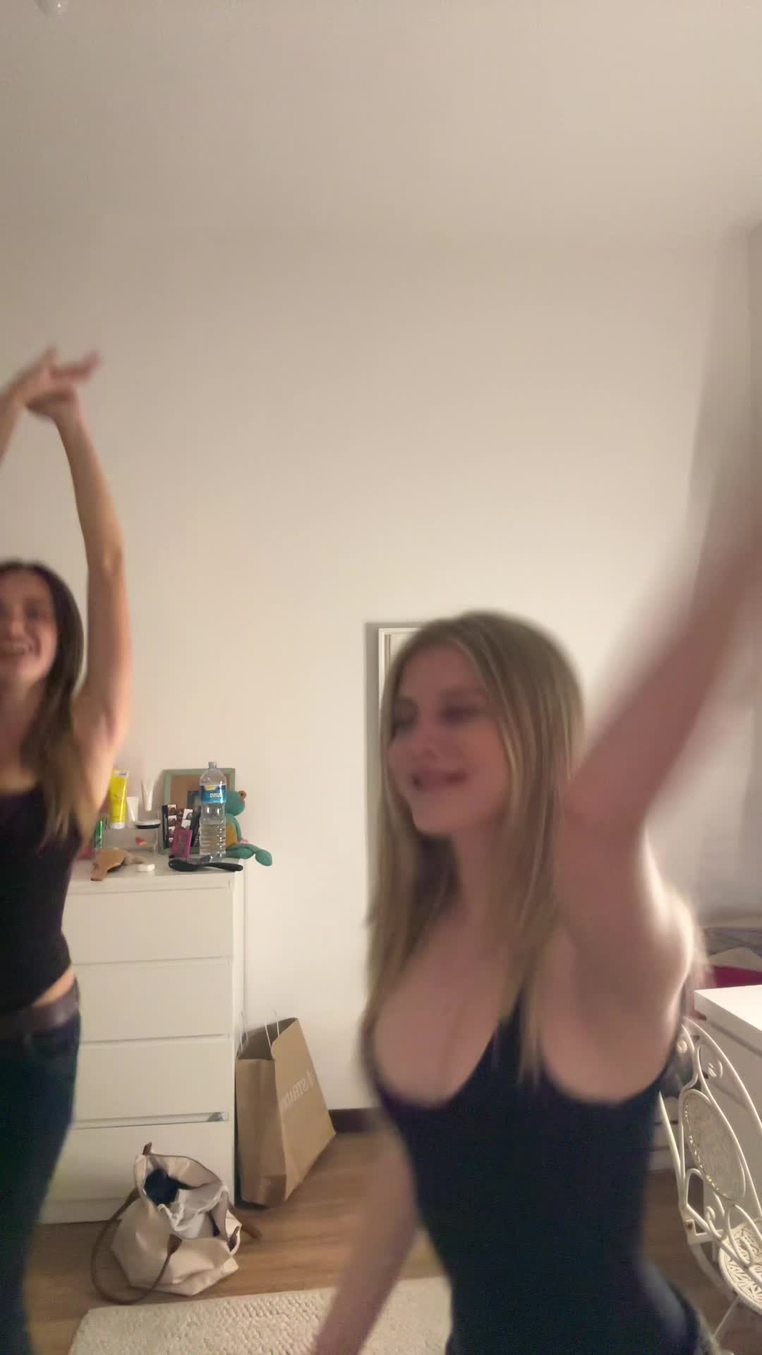 @rebeccatestori
