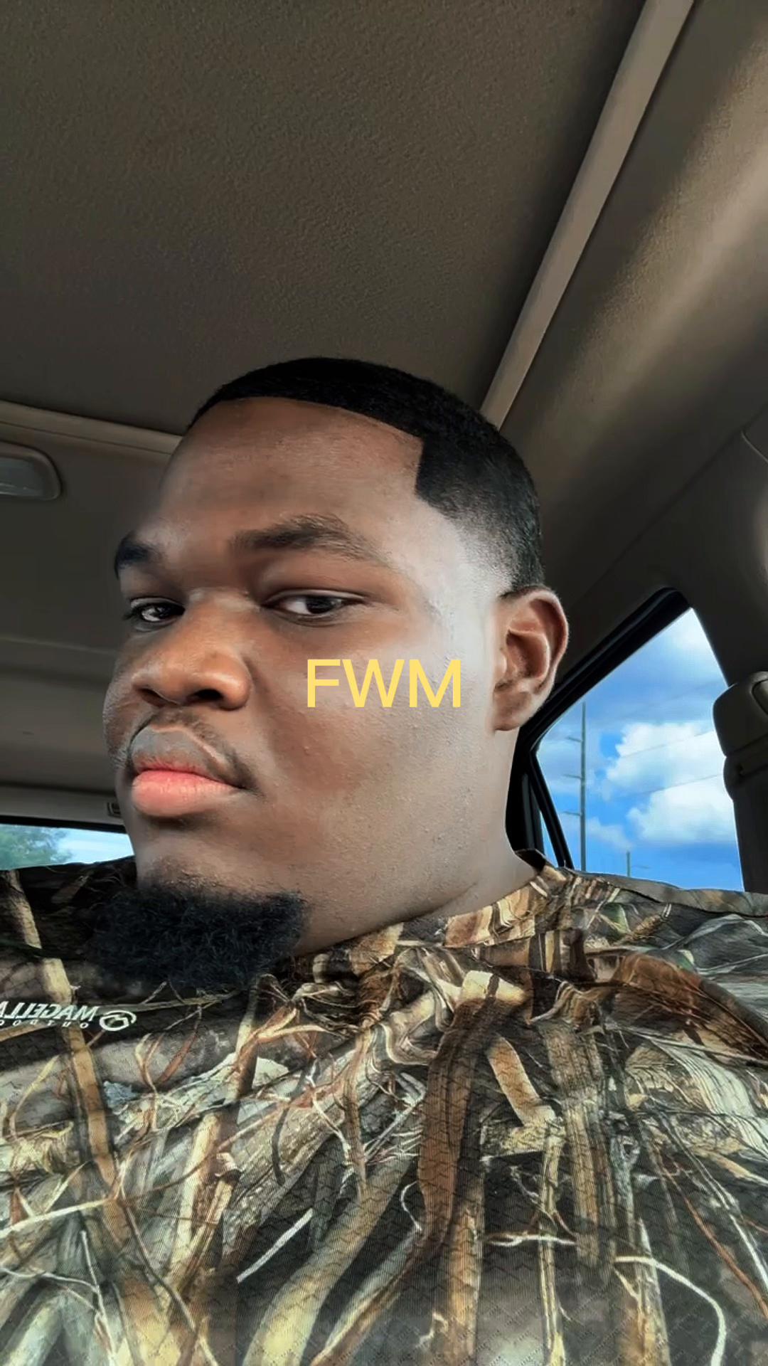@CountryBoy Marc🐻🦌