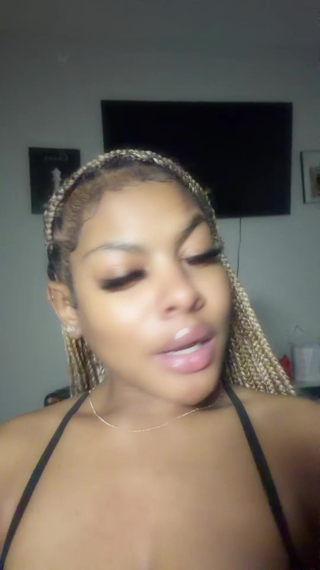 @xoxoisabella._