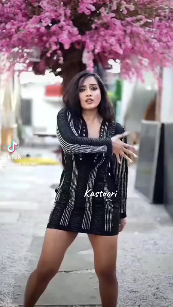 @கஸ்தூரி