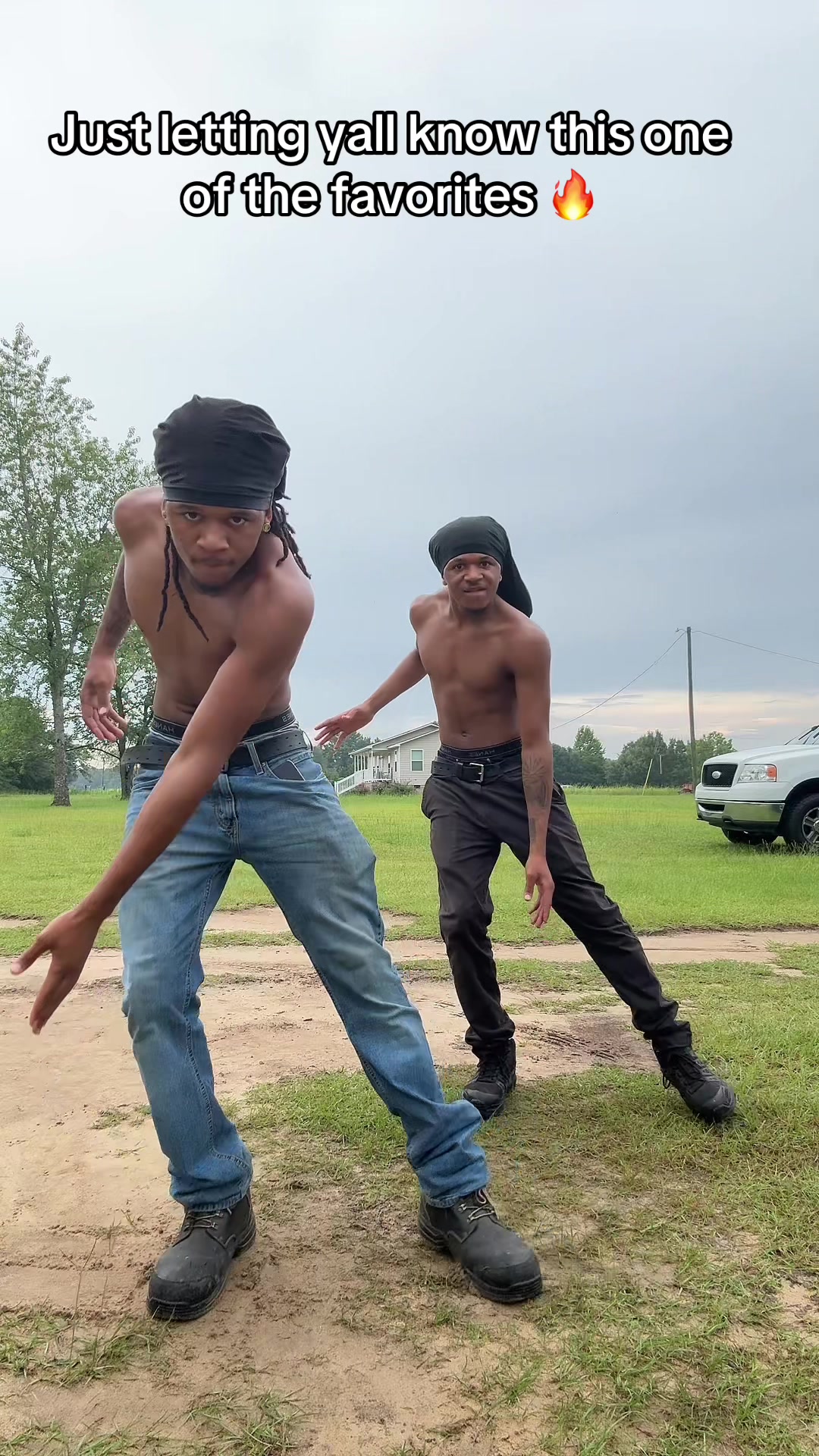 @Ghettotwins_