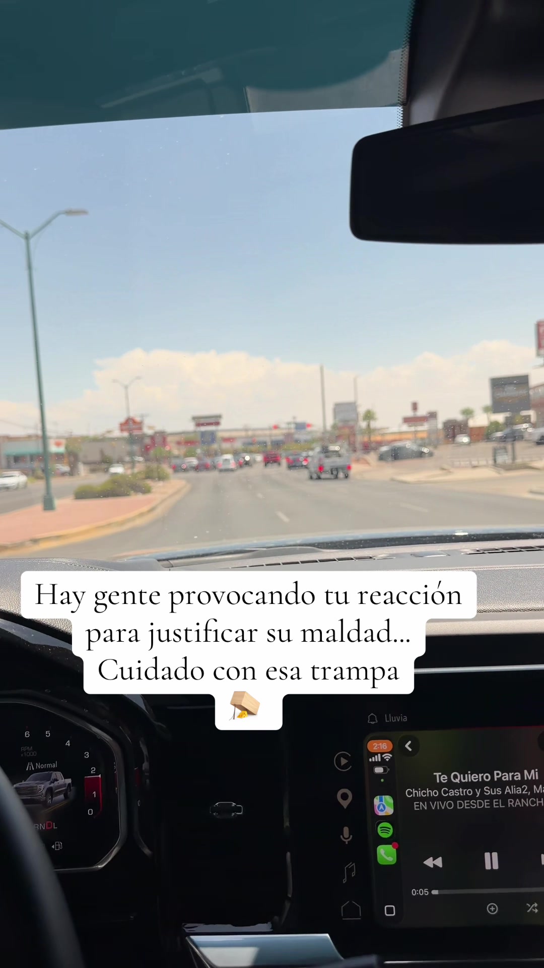 @Lluvia