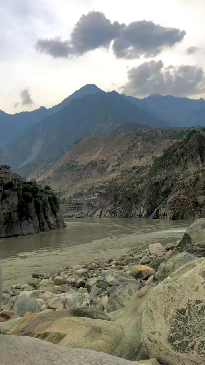 @Amir Sohail Tajik 🇵🇰