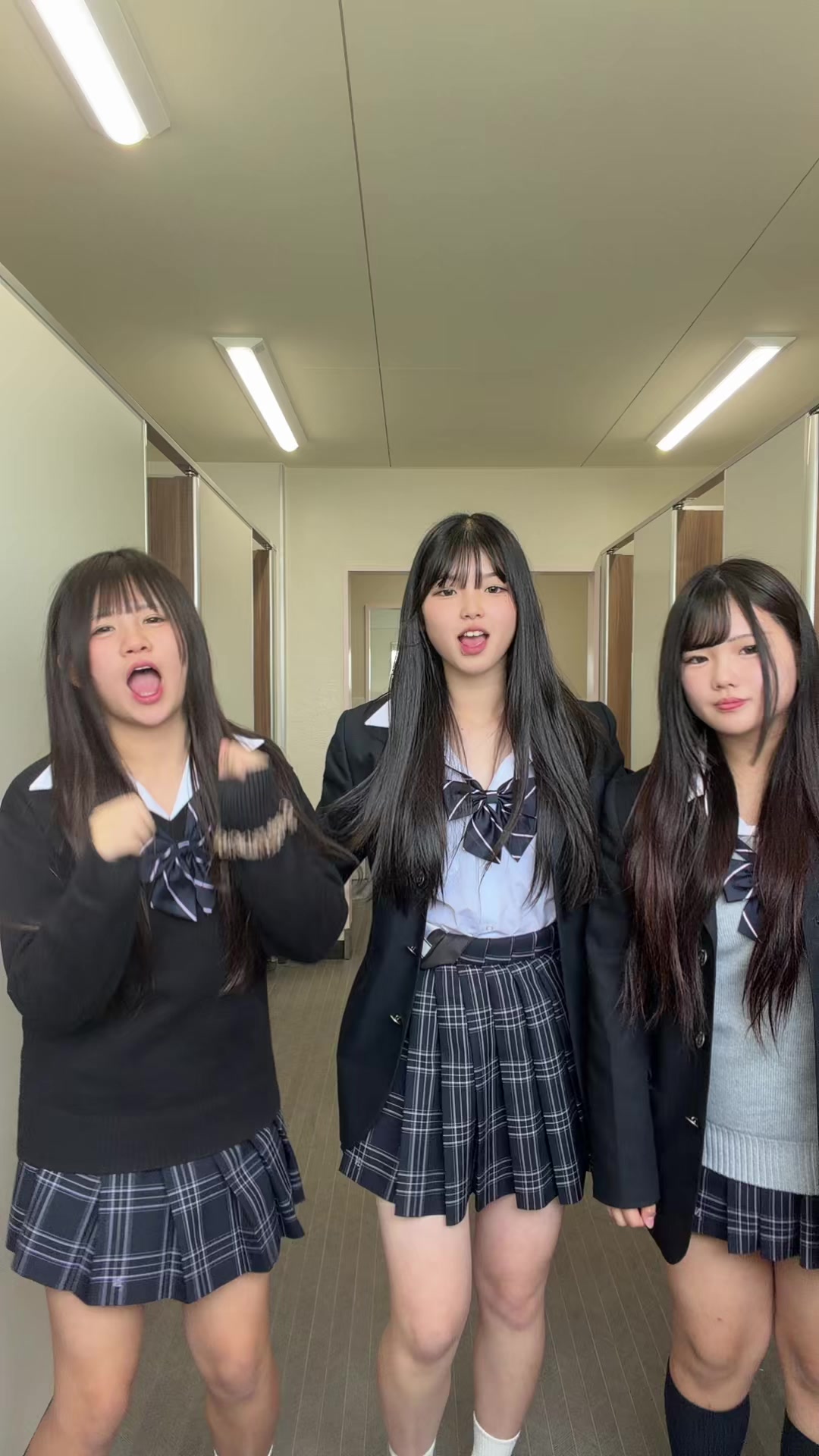 @アヤ