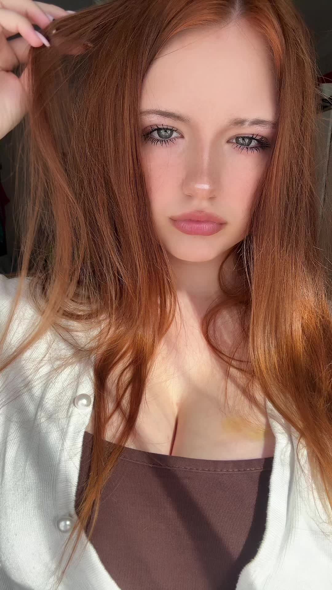@Ищу девушку пиши я
