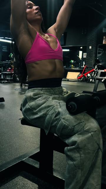 @weightsandshakes8