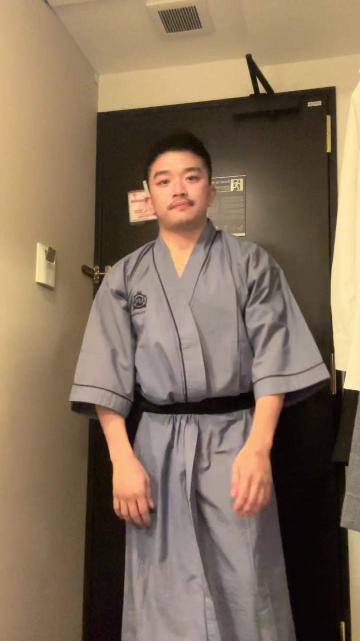 @j