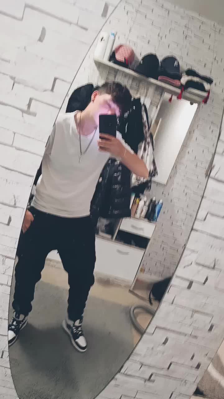 @Kingslowly
