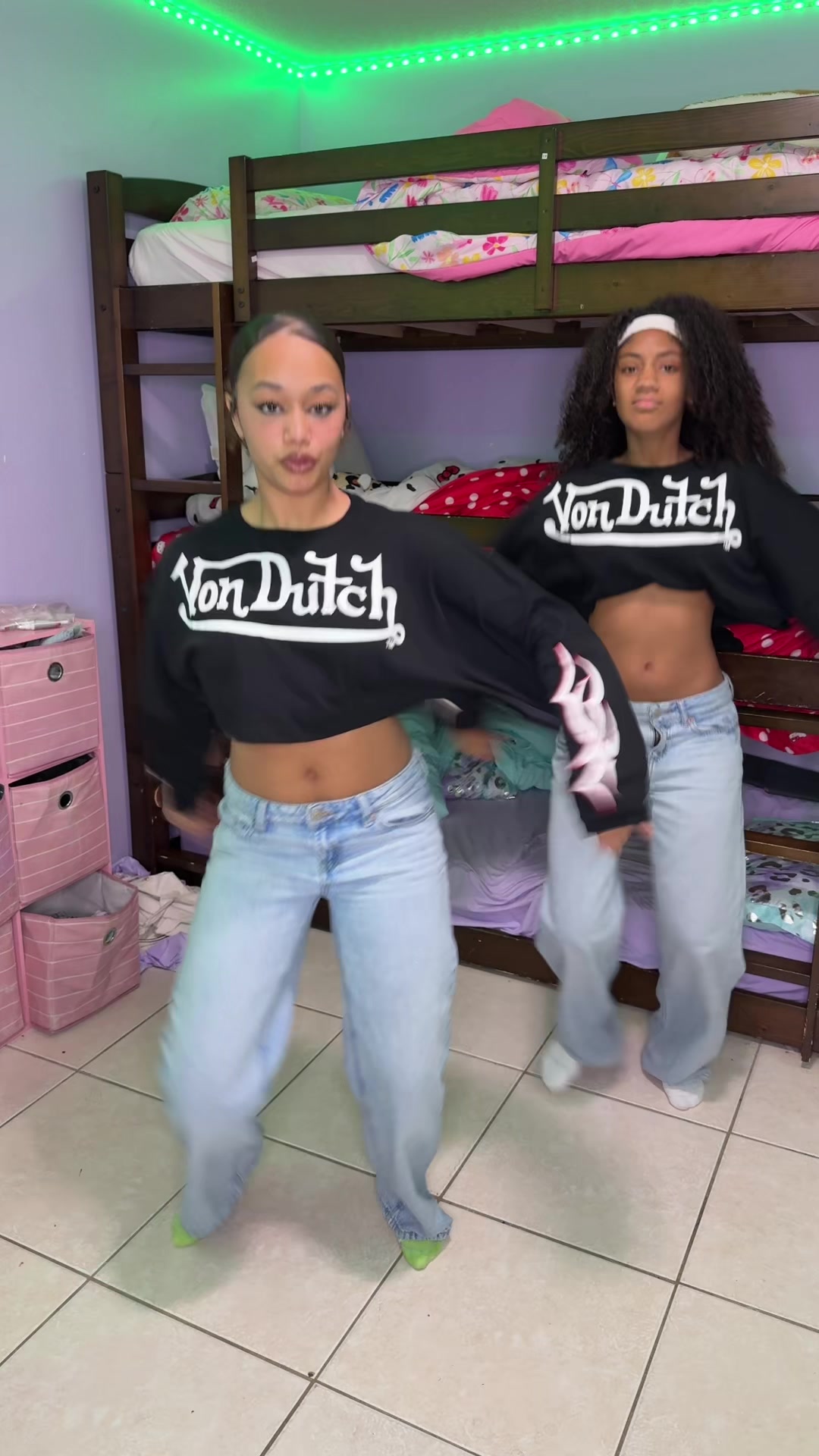 @DemDaddysGirls4