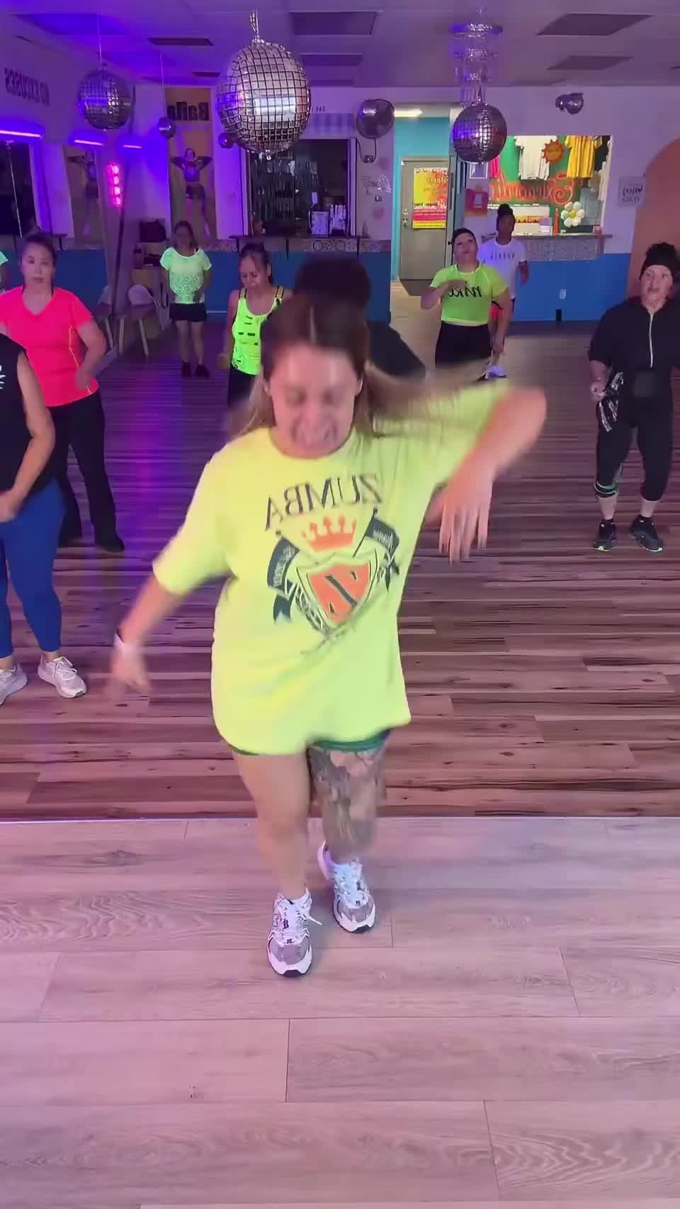 @Baila con Steph