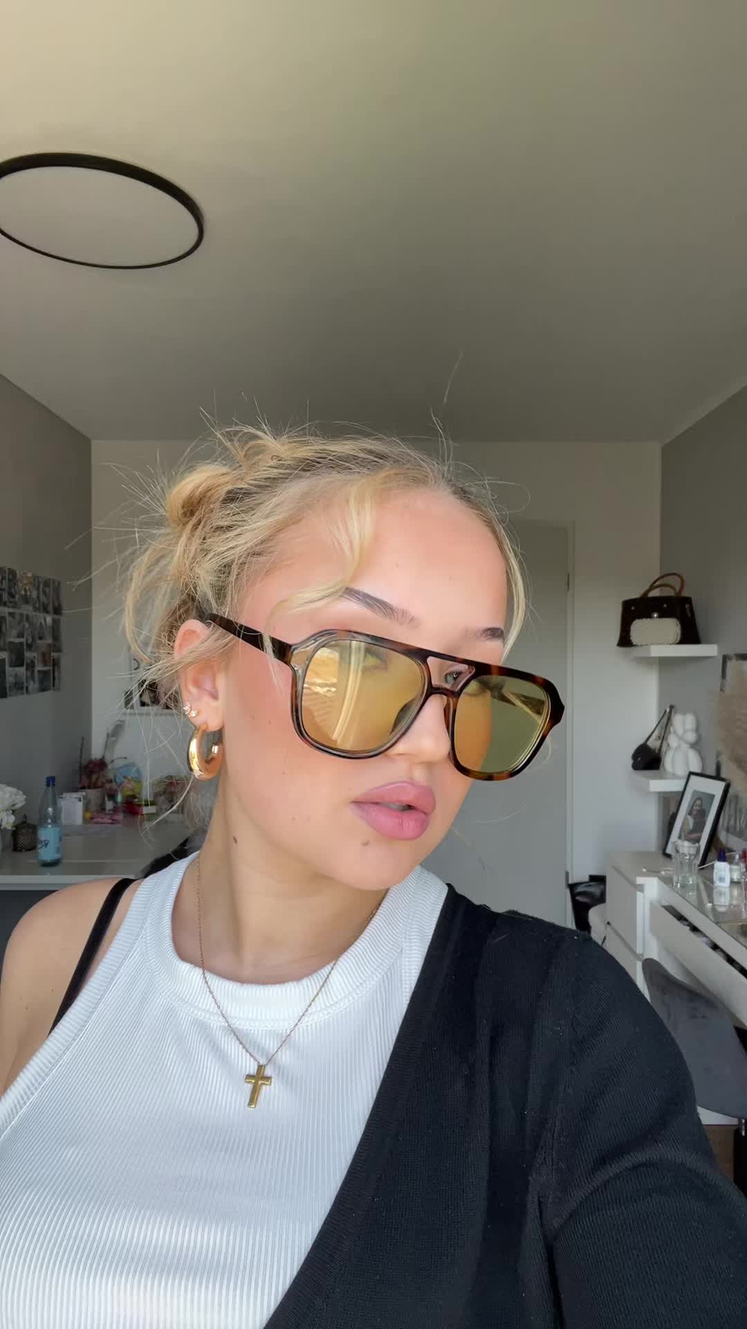 @𝓐𝓷𝓰𝓮𝓵𝓲𝓷𝓪
