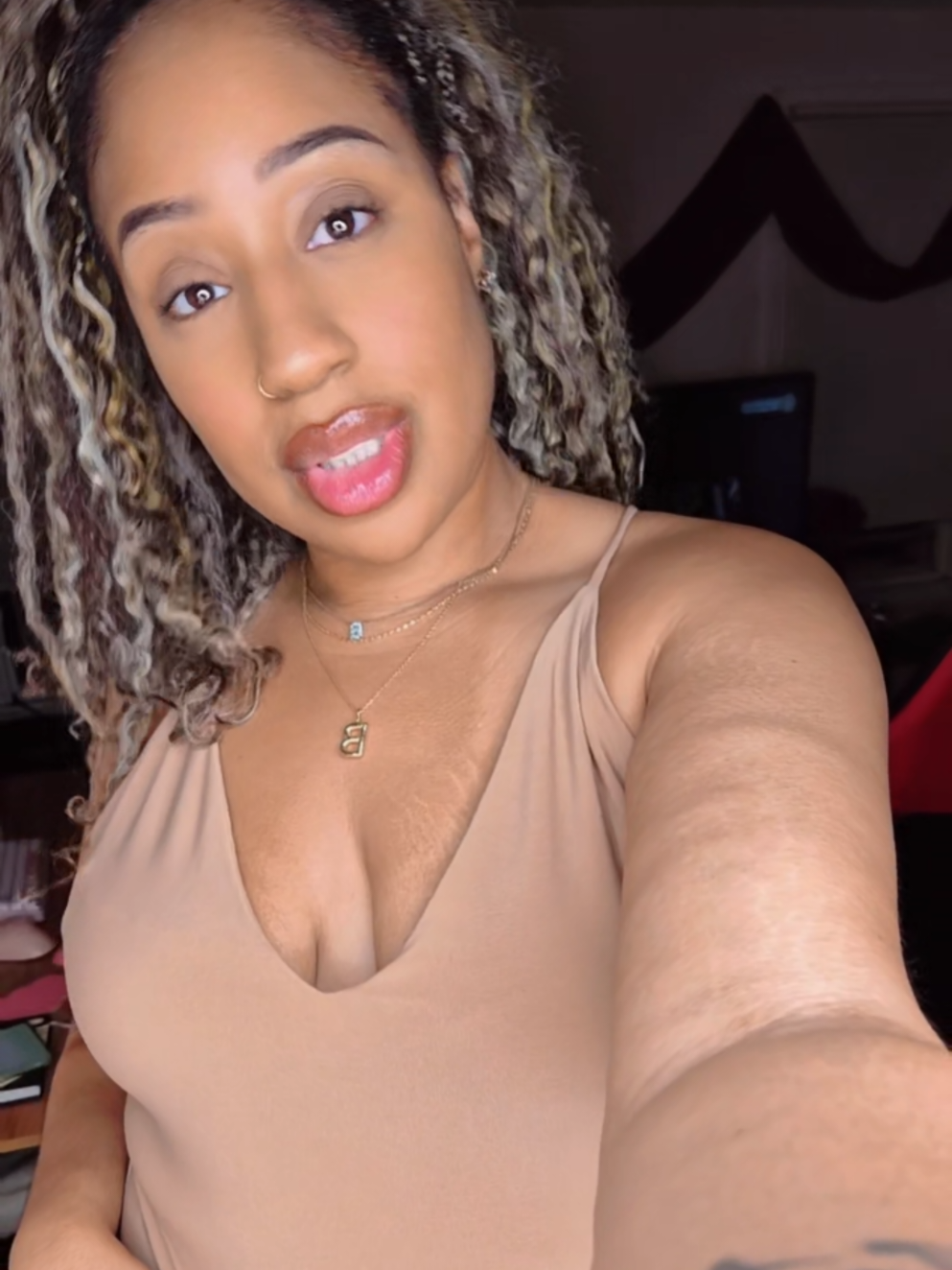 @Thisgirl_smilesalot