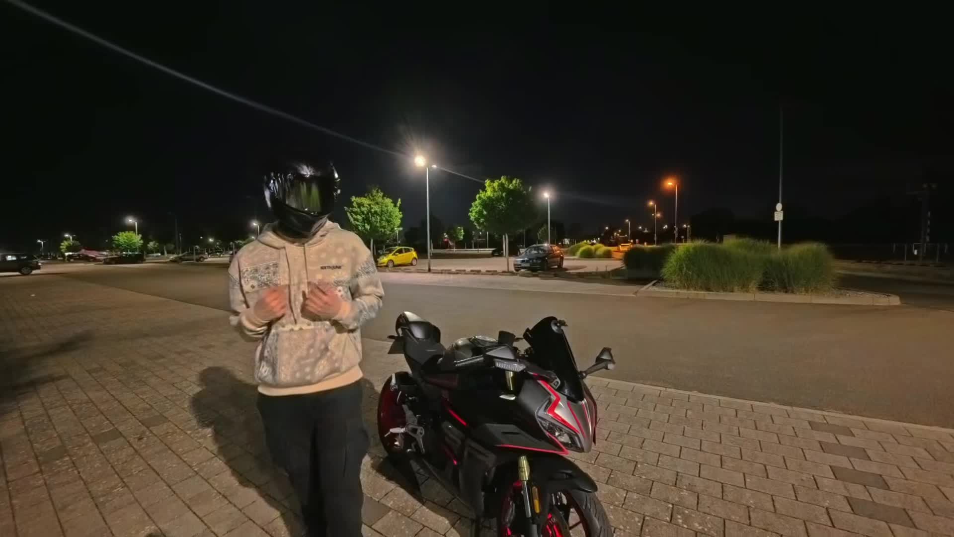 @Flez