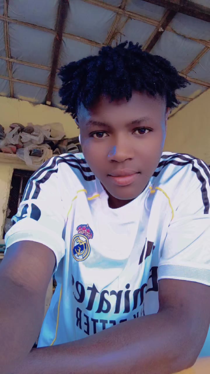 @AUWAL HALA MADRID ๐
