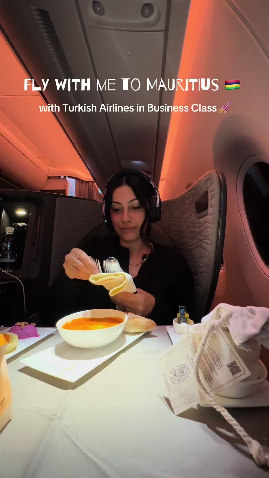 @Aylin🤍 Flight Attendant