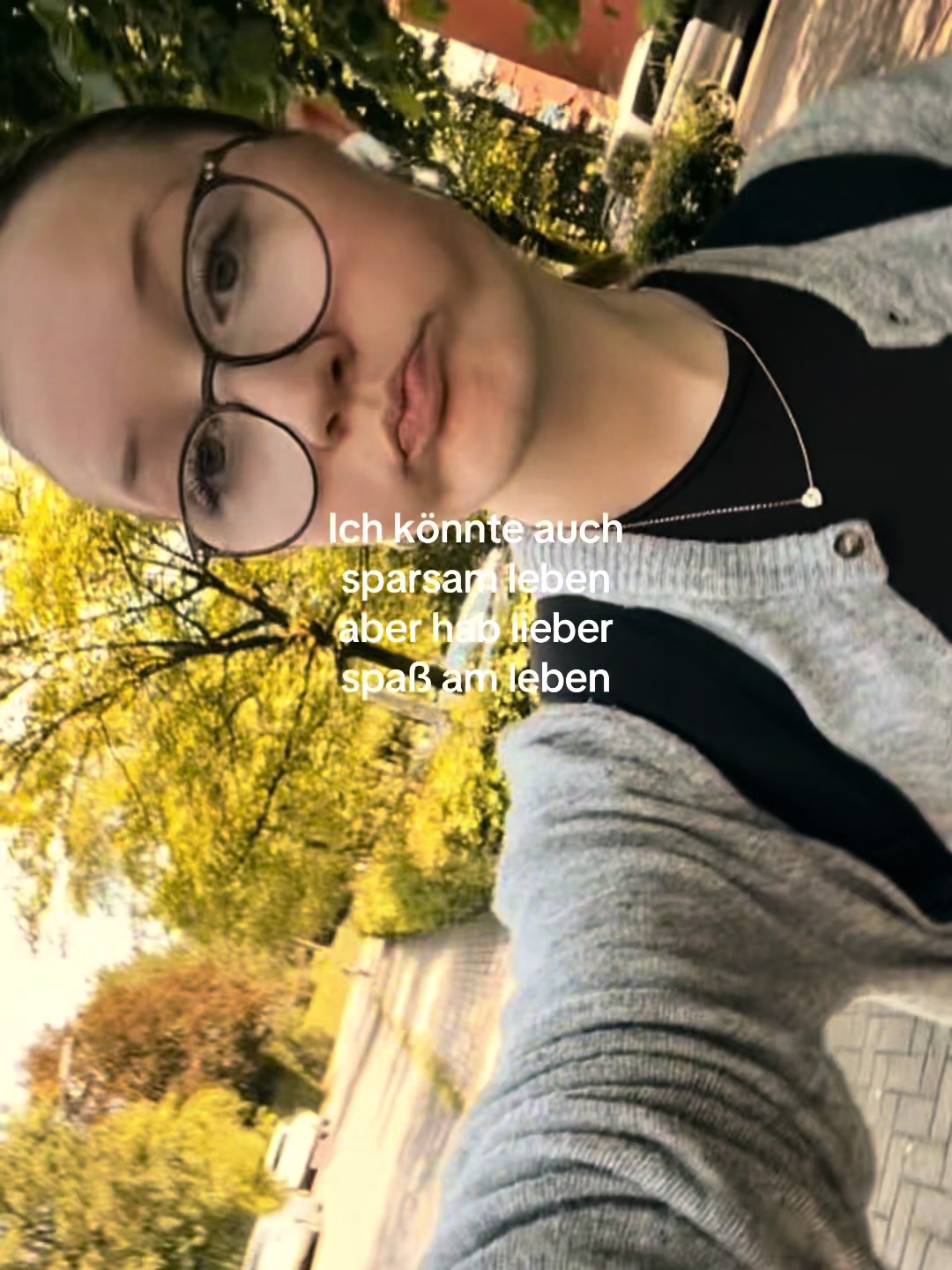 @𝐞𝐦𝐦𝐚