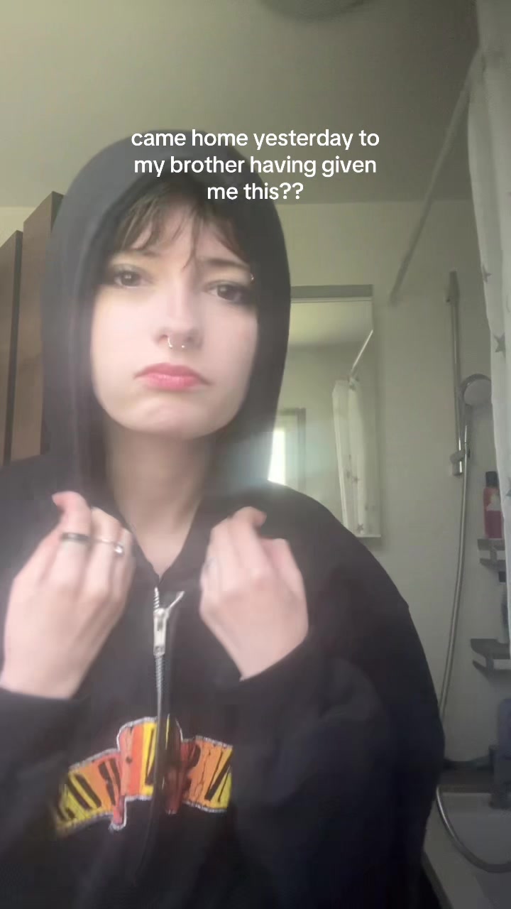 @sara 🕷❤️