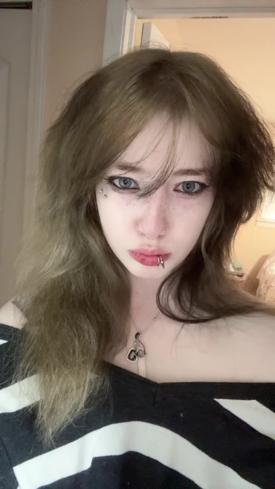@musaa (๑ˇ&epsilon;ˇ๑)
