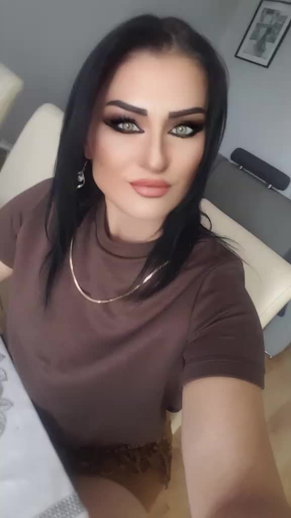 @monisia85❤❤❤