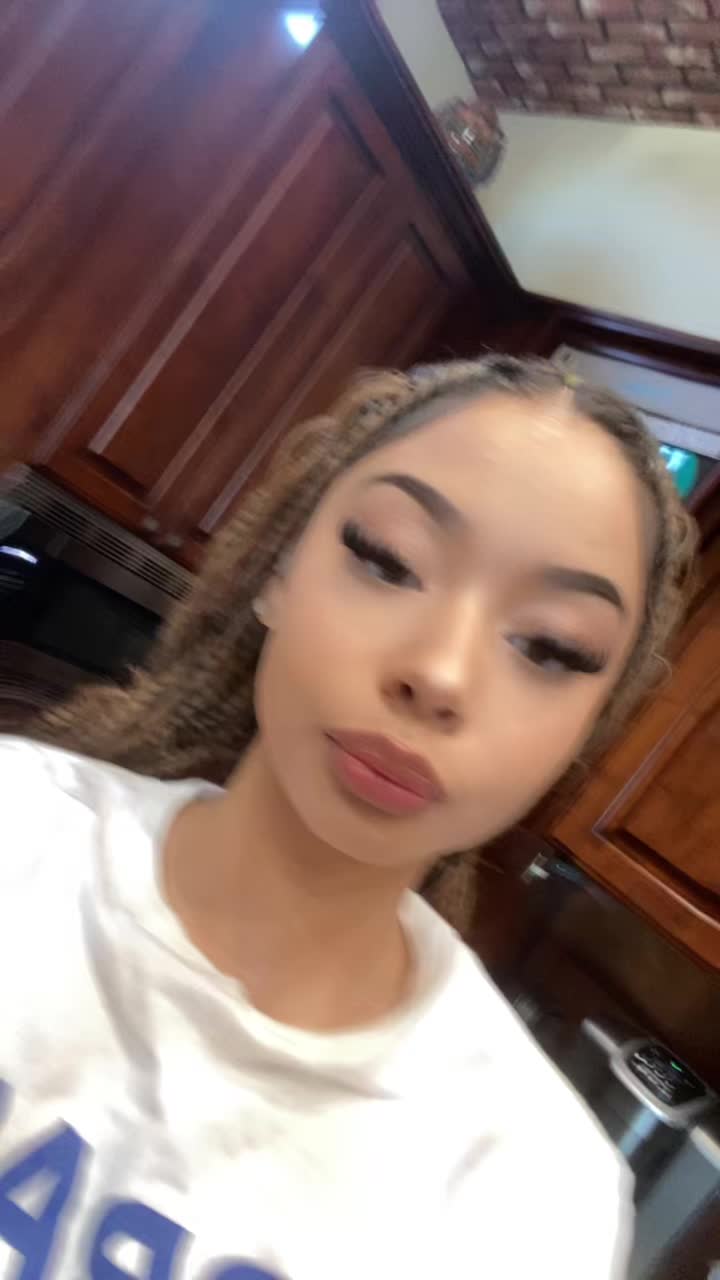@kenziee_foster