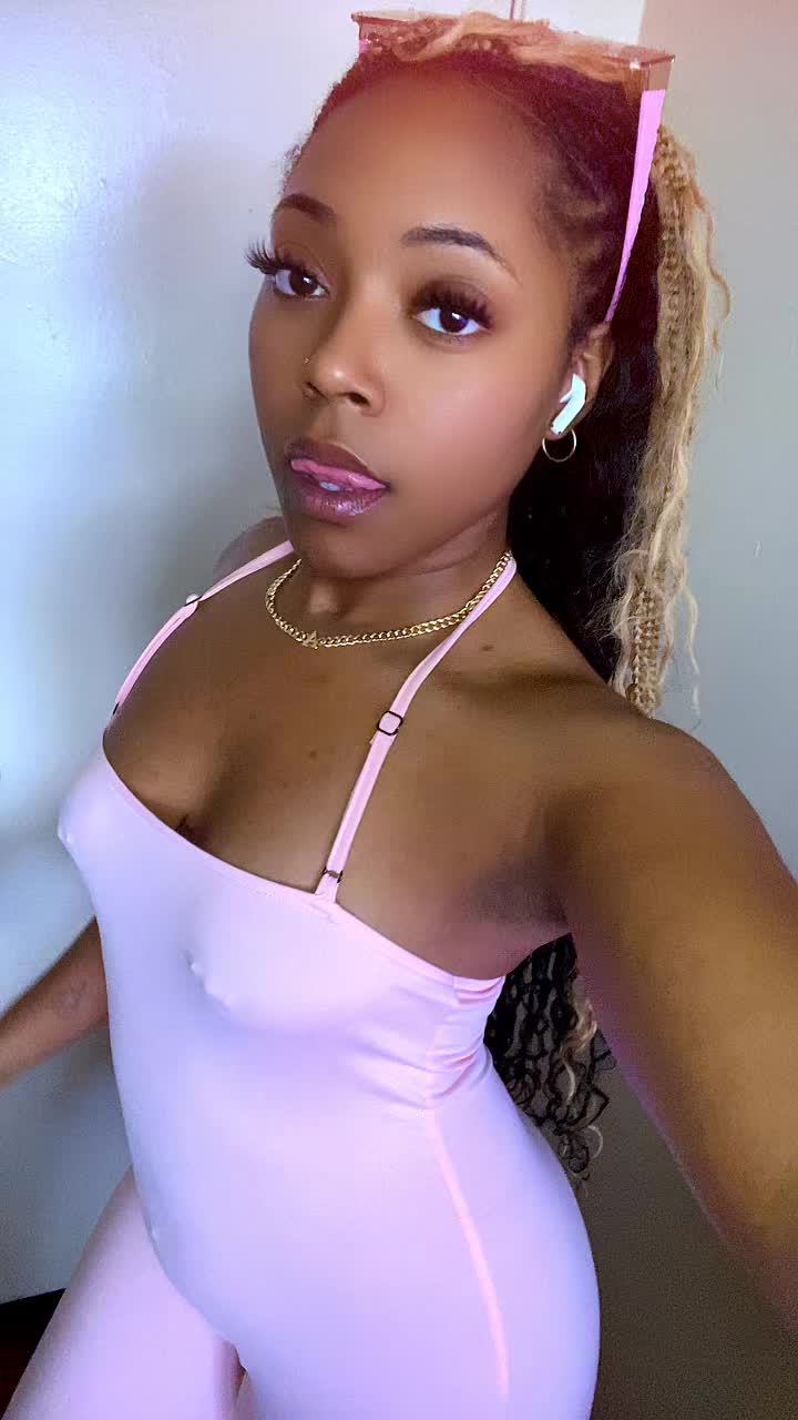 @Ariianaa_Laniisee🥀
