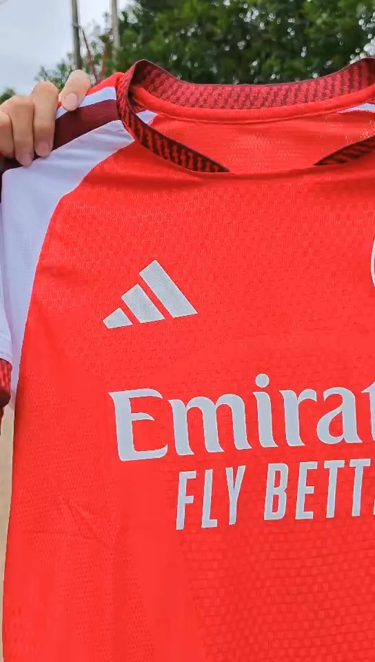 @ZNK ( Football Vault )
