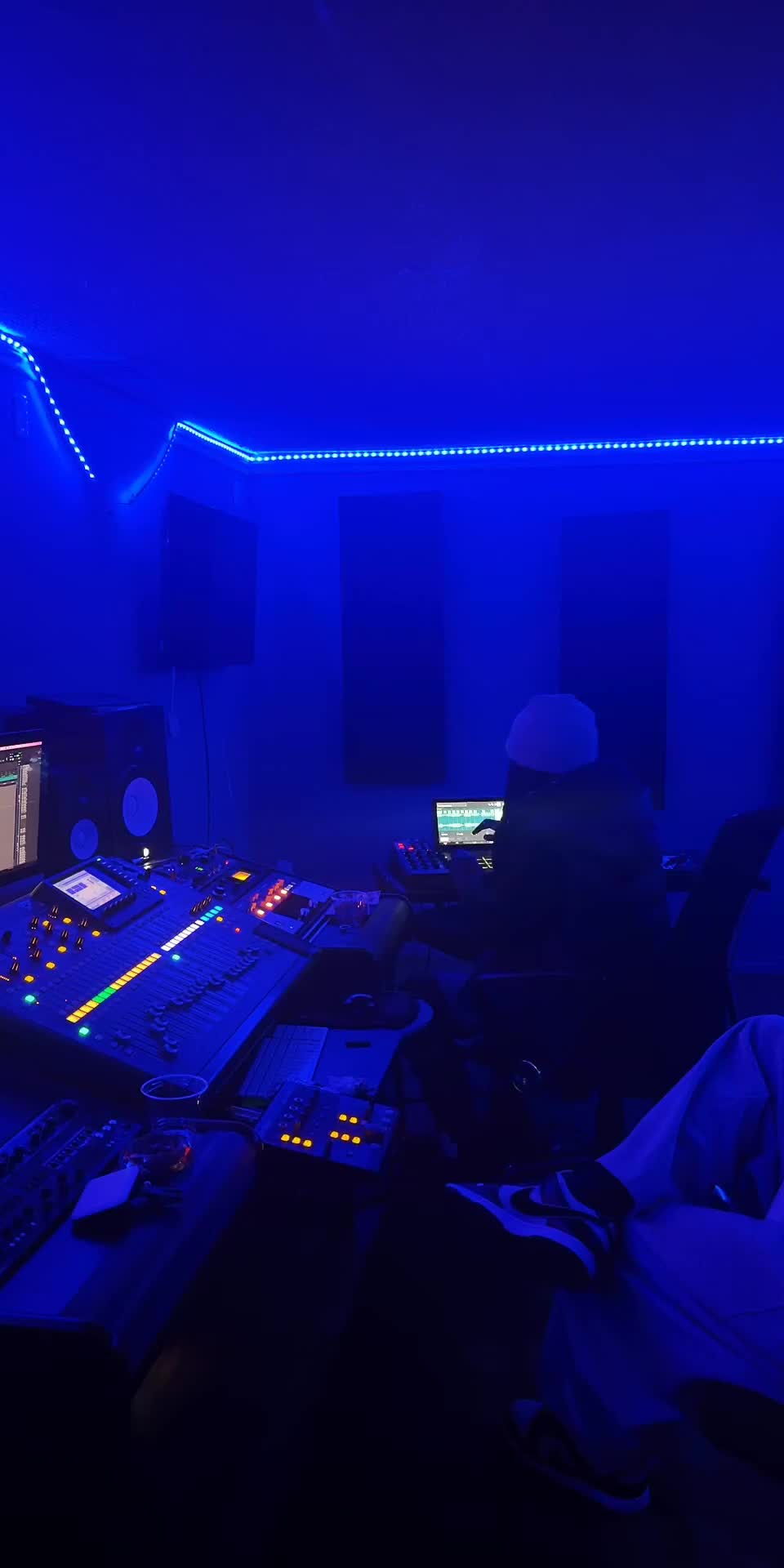 @DJGGINDAMIX