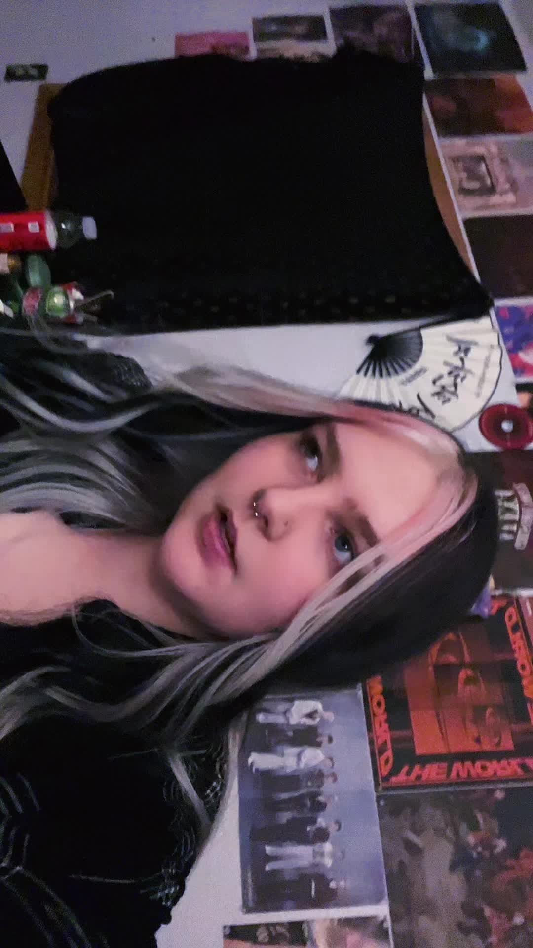 @★⊹˚.⋆Mell⊹˚.⋆★