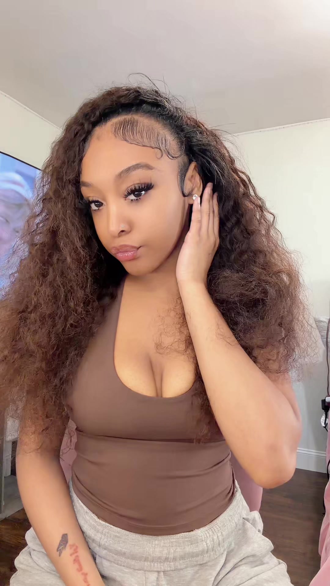 @prettylittlelightskin