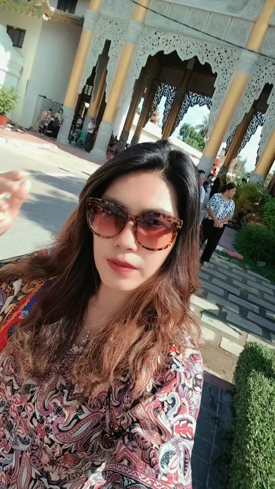 @EMREALD KHWAR NYO