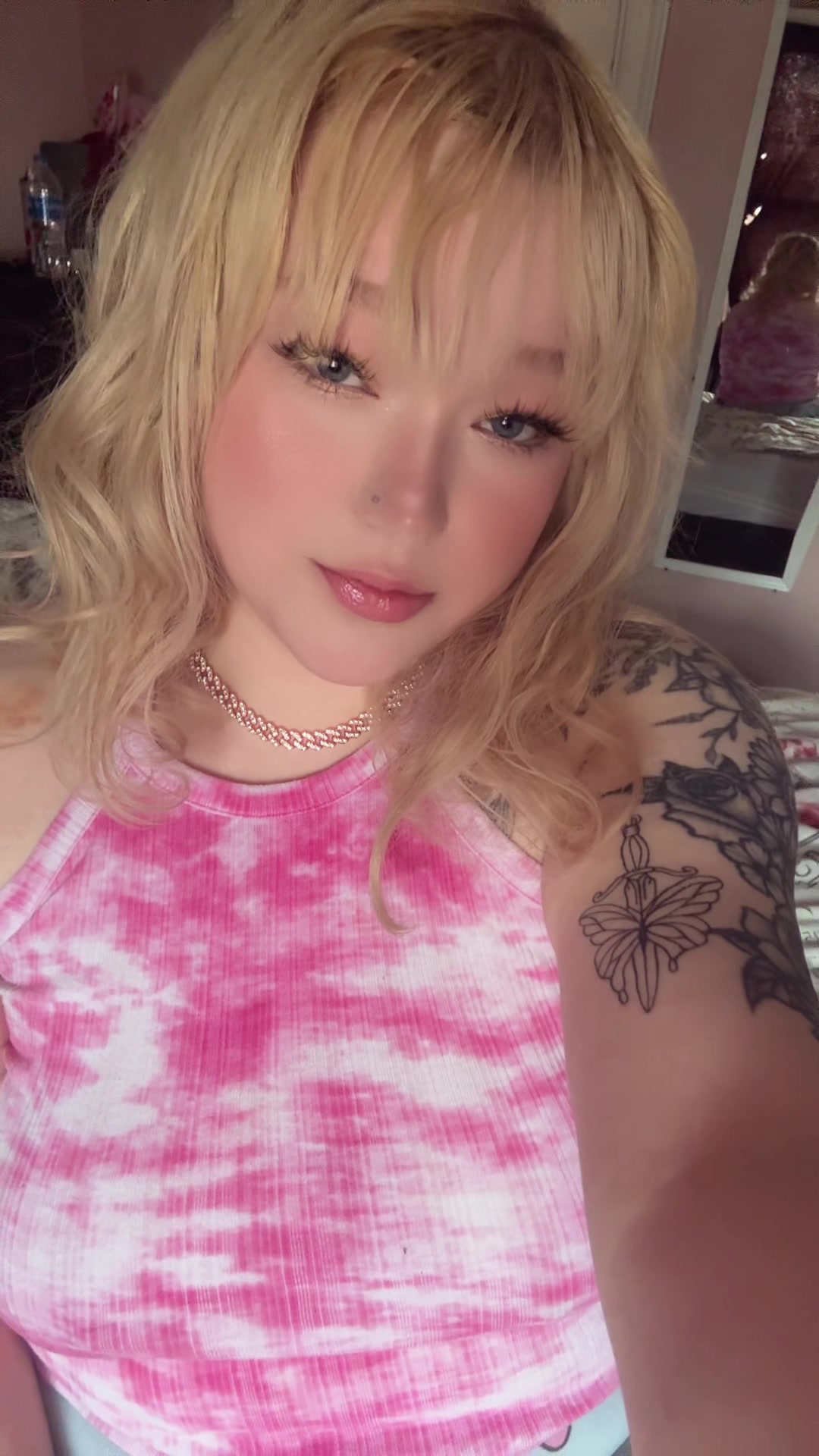 @PsychoHotBlonde