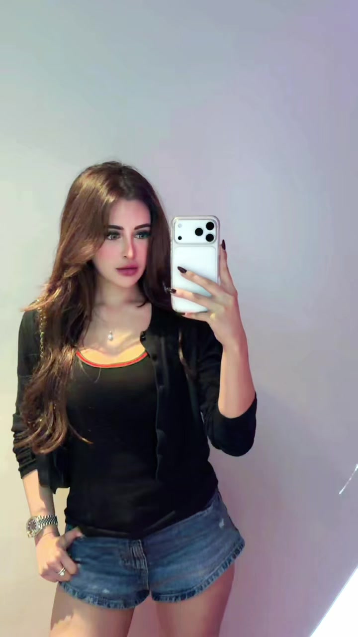 @lauraaas__