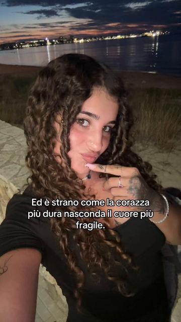 @LaRiccia🦔🤍