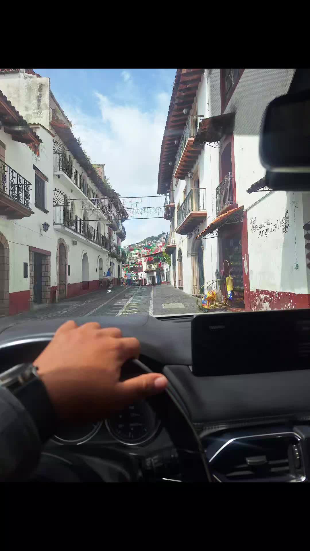 @Hache Mojica