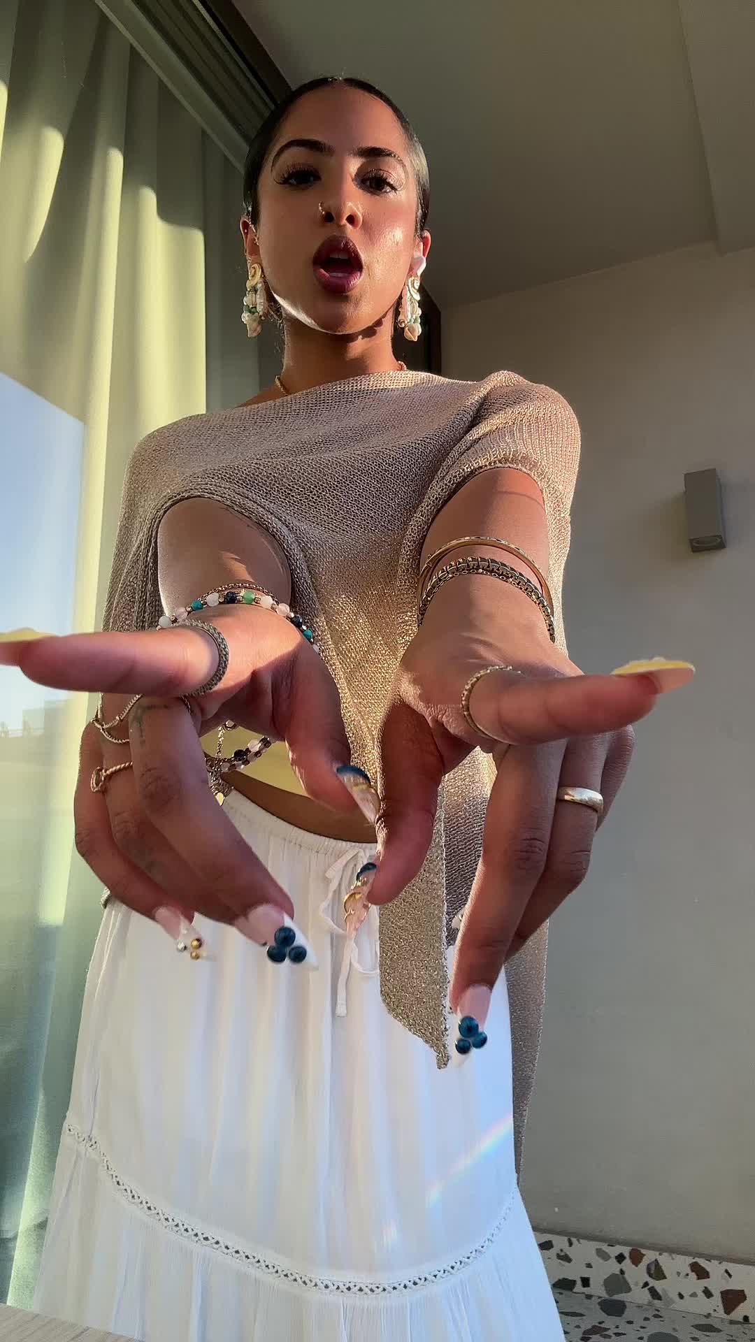 @Ayesha🦋