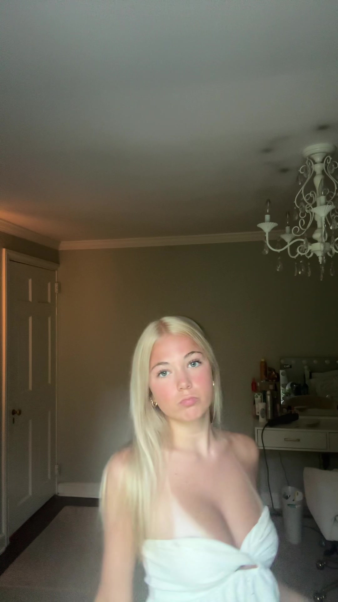 @ellie