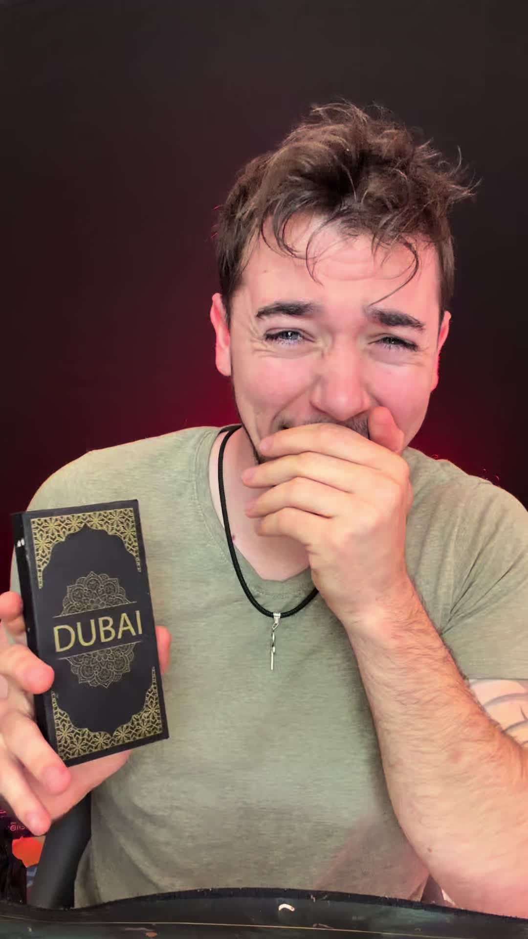 @ASMR TOM RED