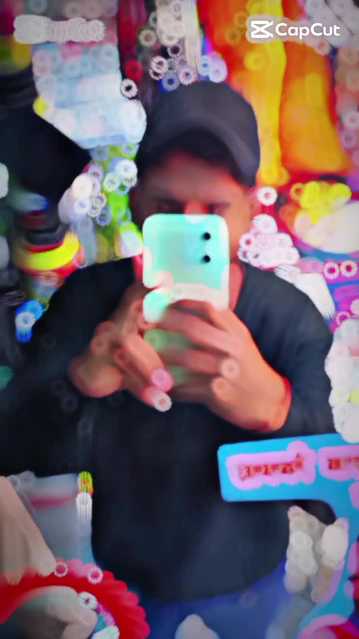 @(^-^)__(^-^)