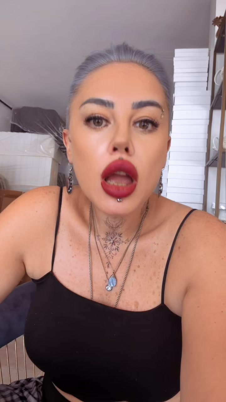 @sariiiiReiss