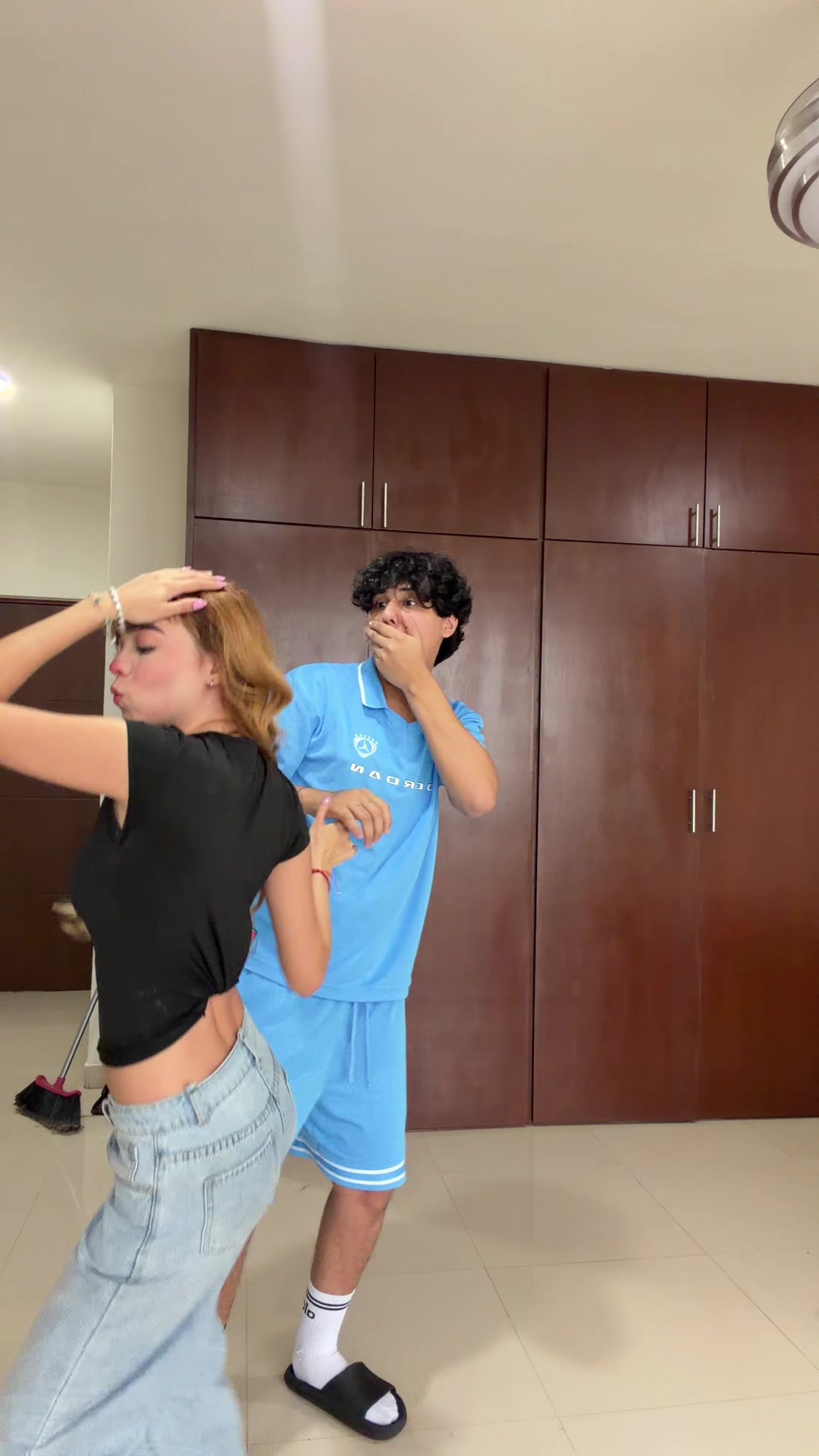 @ElNovux