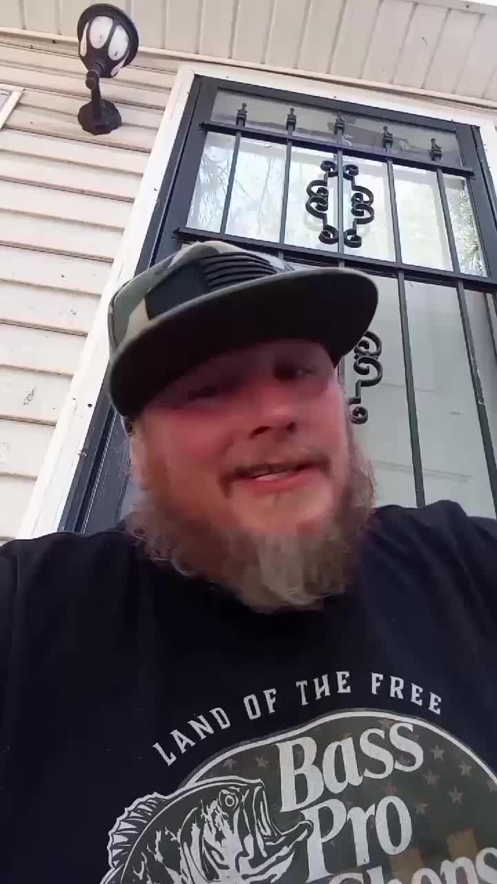 @theGravelRoadGhost