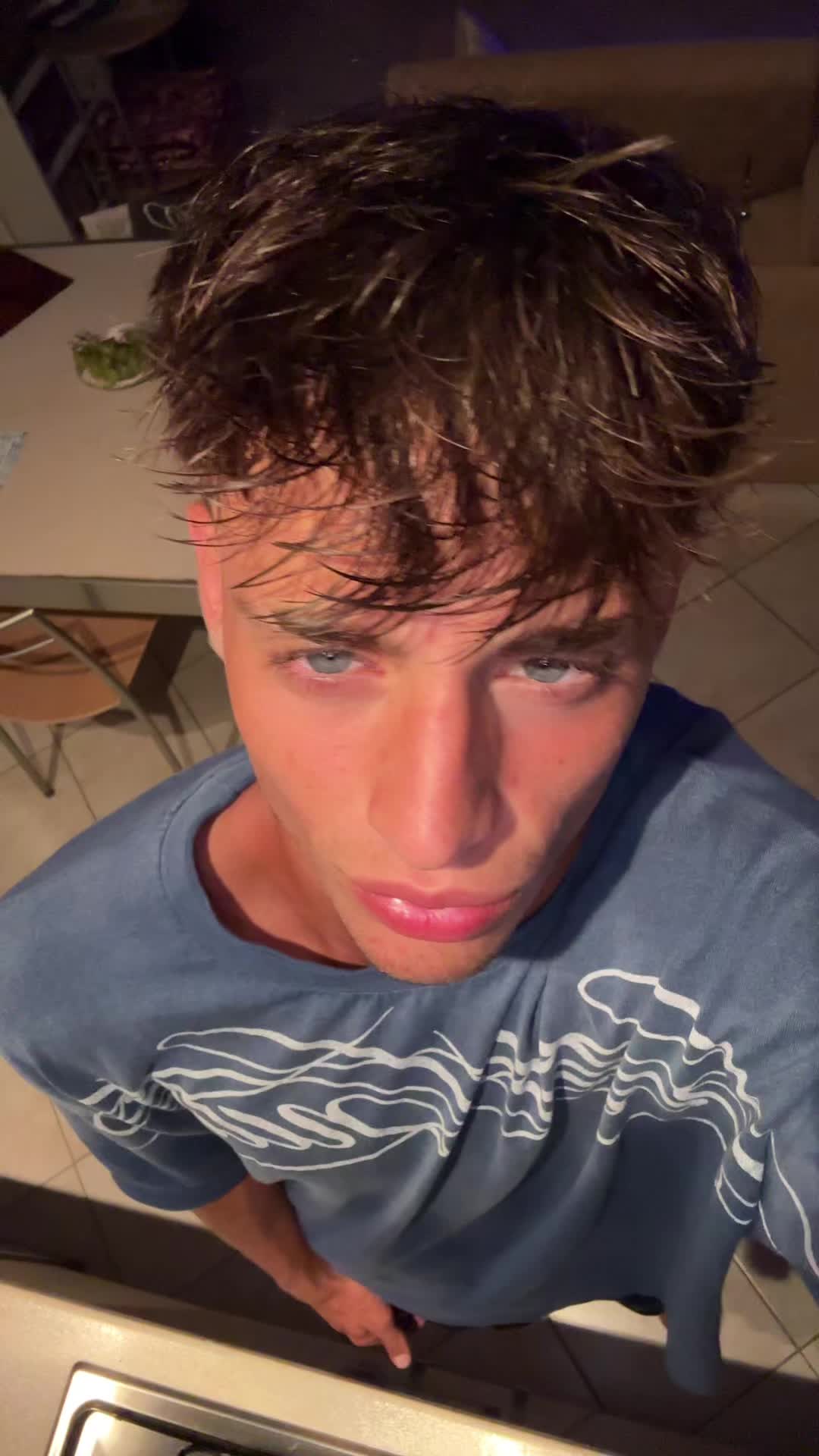 @𝑨 𝑳 𝑬 ♛