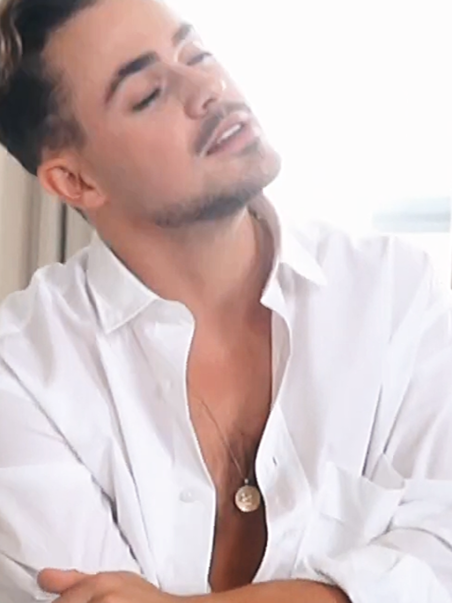 @Dacre Montgomery edits