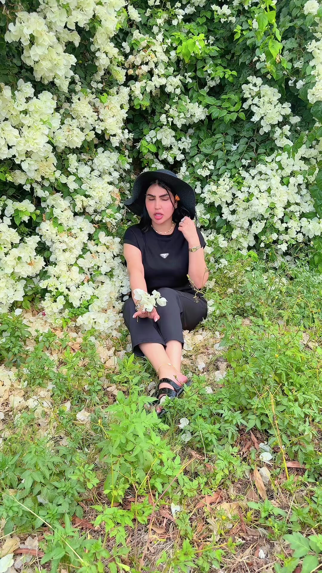 @الفنانه قمر الزمان