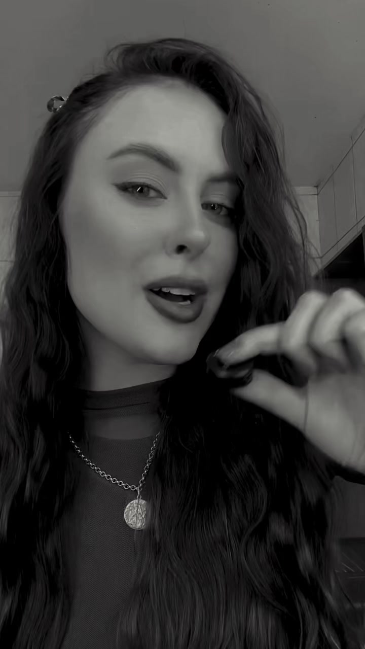 @sabrinawschroder