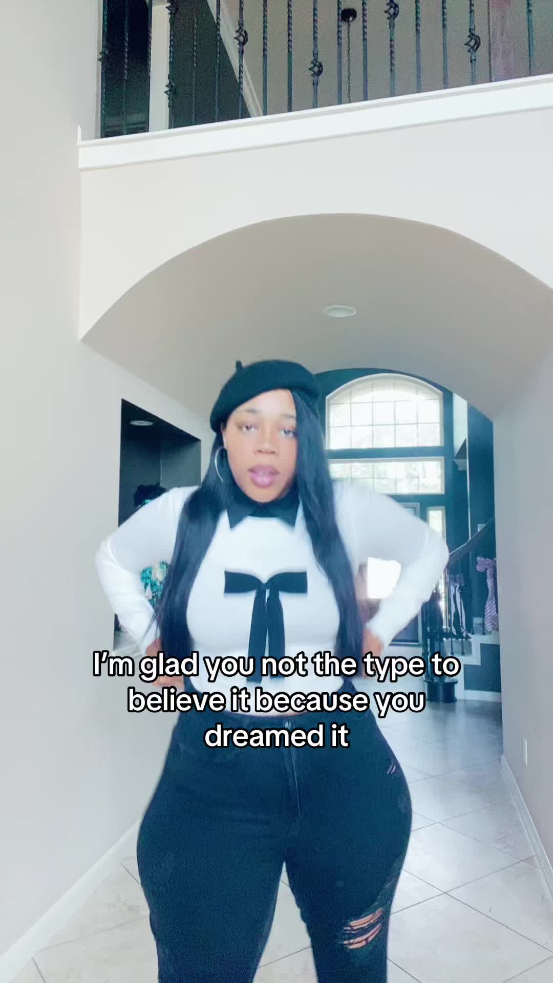 @Official_ieishamarie